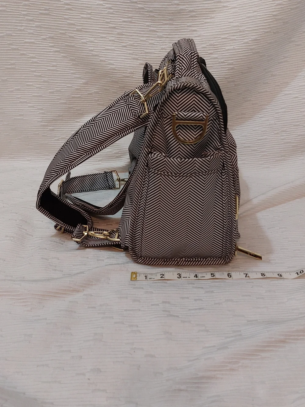 Ju-Ju-Be Queen of The Nile Black and White Chevron Cnvertible Diaper Bag
